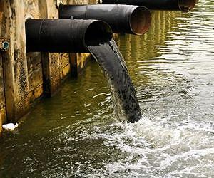 A dirty job in Mexico City: sewer diver