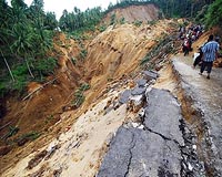 With climate change, heat more than natural disasters will drive people away