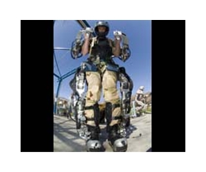Raytheon Opens Soldier Works Warrior Integration Center