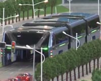 China's Futuristic Elevated Bus Scrapped, Accused of Being a Scam