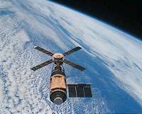 Astronauts, robots and the history of fixing and building things in space