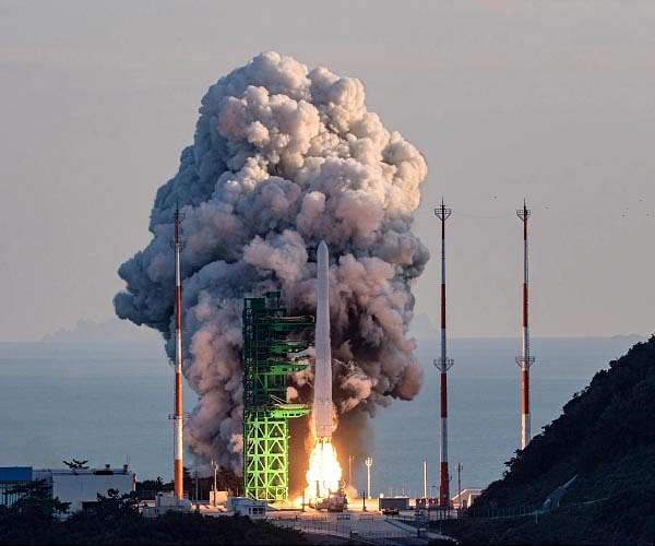 South Korea launches domestically-developed space rocket