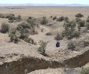 Earthquakes: Water as a lubricant