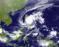 Typhoon kills at least one, strands 15,000 in South Korea
