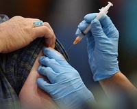 Swine flu vaccines delayed as US deaths climb