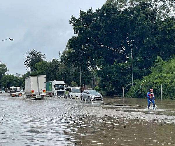 Rain-lashed Sydney residents warned to evacuate