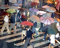 Typhoon Wipha approaches northern Taiwan
