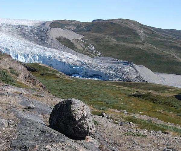 Sink to source: Arctic tundra emitting more carbon than it absorbs
