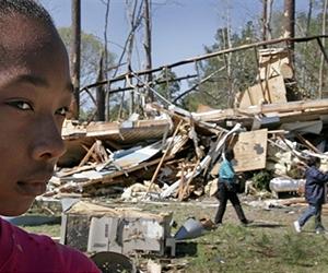 N. Carolina pummeled as US tornadoes kill 44