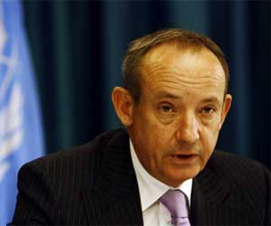 UN climate czar caught in crossfire of thankless job